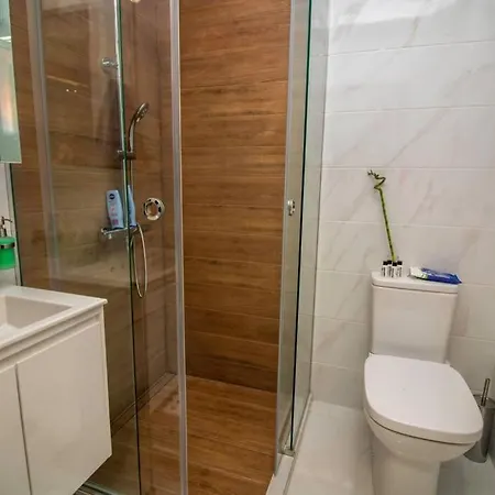 Stylish And Modern Top Central Apartment *