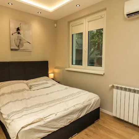 Apartment Stylish And Modern Top Central Apartment Sofia